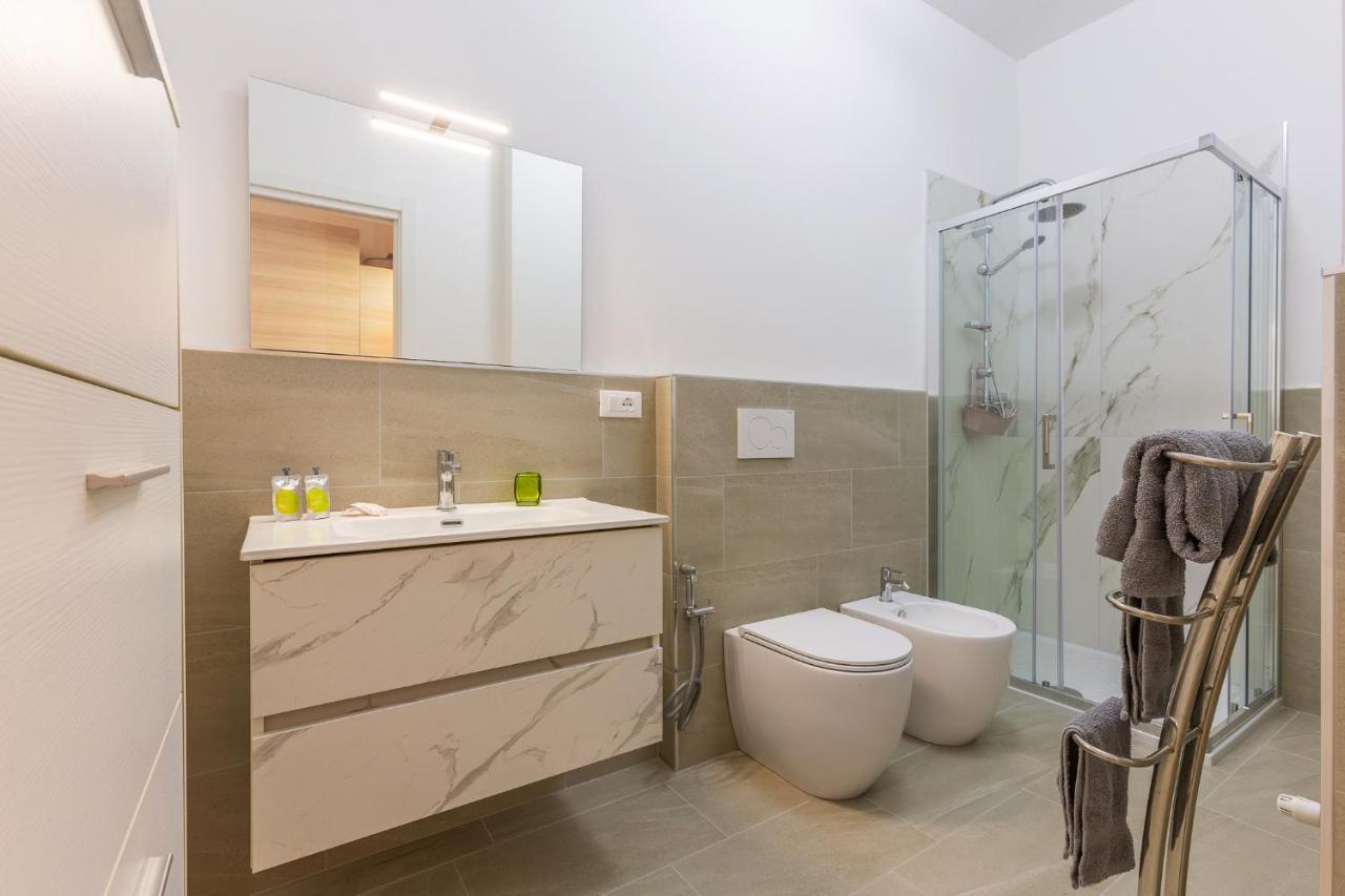 San Donato Fiere Essential Apartment W/Parking Болоня Екстериор снимка