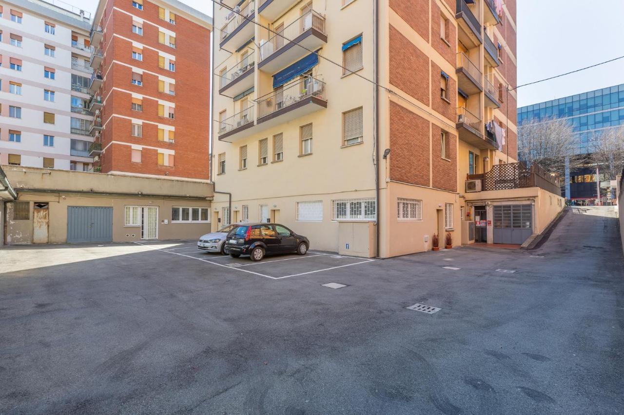 San Donato Fiere Essential Apartment W/Parking Болоня Екстериор снимка
